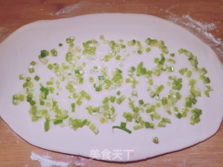 九层葱花饼的做法步骤：3