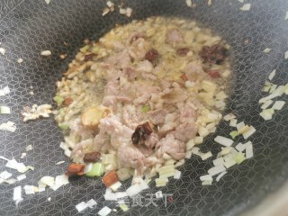 醋溜豆芽的做法步骤：2