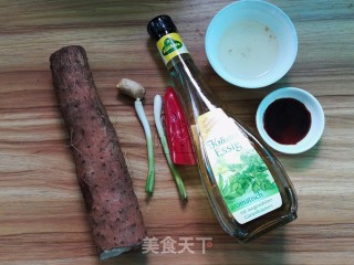 醋溜山药的做法步骤：1