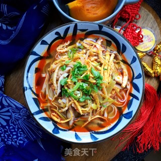 蛋丝红油酸汤面的做法步骤：16
