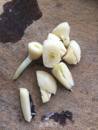 菜花炒黑木耳的做法步骤：3