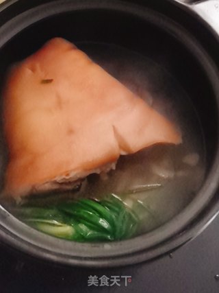红楼梦之火腿炖肘子的做法步骤：4