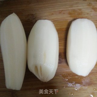 凉拌五彩藕片的做法步骤：1