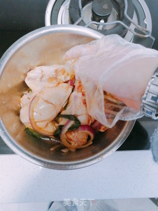 烧烤版烤鸡翅的做法步骤：3