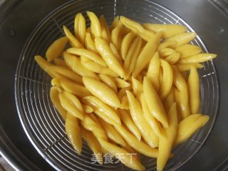 西红柿菜芯南瓜剪刀面的做法步骤：15