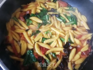 西红柿菜芯南瓜剪刀面的做法步骤：20