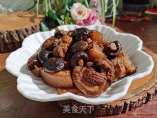 香菇炖五花肉的做法步骤：6