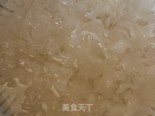 银耳冬瓜羹的做法步骤：1