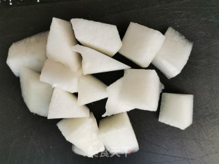 银耳冬瓜羹的做法步骤：2