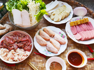 疫情期间不外出，在家吃烧烤，食材丰盛有食欲的做法步骤：9