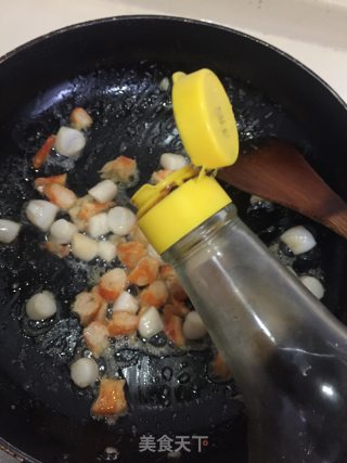 虾干鲜贝炒杂粮饭的做法步骤：8