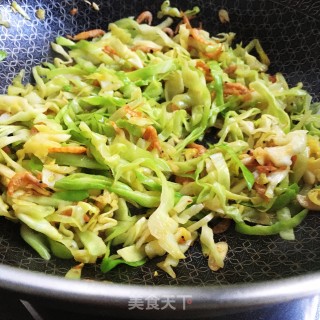 对虾干炒包菜的做法步骤：8