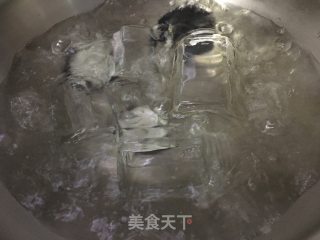 蓝靛果果酱的做法步骤：3