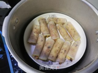 三鲜萝卜卷的做法步骤：9