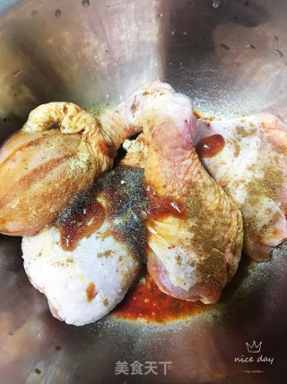 香酥琵琶腿的做法步骤：2