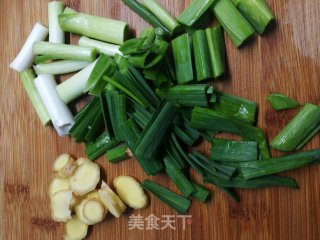 干锅排骨的做法步骤：5