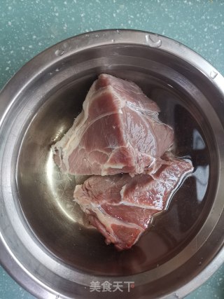 咖喱牛肉的做法步骤：1