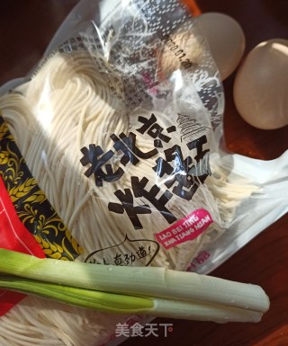 阳春面的做法步骤：1