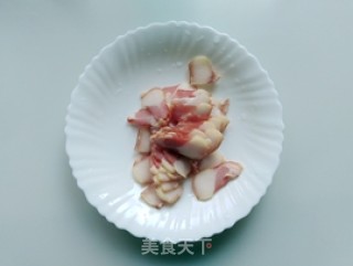 草头炒腊肉的做法步骤：3