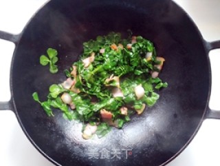 草头炒腊肉的做法步骤：6