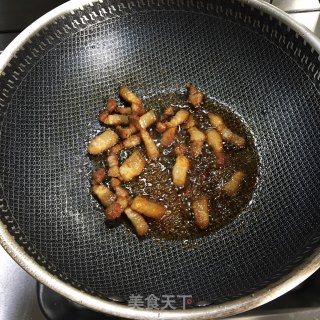 青椒炒腐竹的做法步骤：4