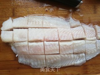 金针菇泡菜巴沙鱼的做法步骤：2