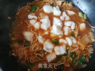 金针菇泡菜巴沙鱼的做法步骤：16