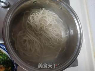 青菜牛肉鸡蛋面的做法步骤：6
