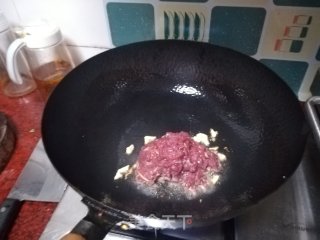 牛肉炒莴笋丝的做法步骤：3