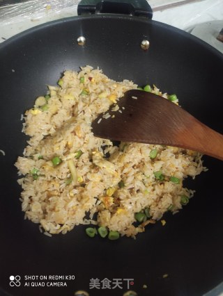 夜宵，四季豆炒饭的做法步骤：3