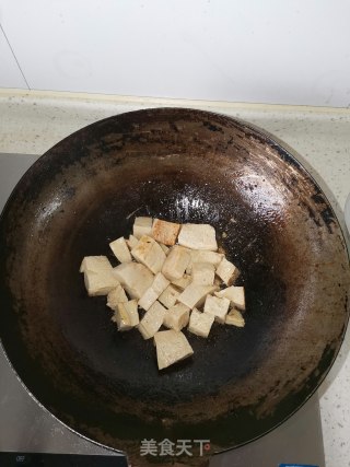白菜烧冻豆腐的做法步骤：4