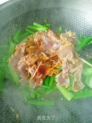 炒鸡杂的做法步骤：10