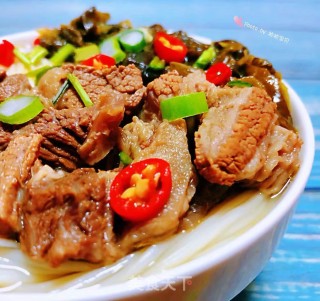 老坛酸菜牛肉面的做法步骤：16