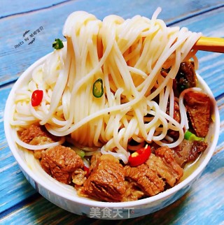老坛酸菜牛肉面的做法步骤：17