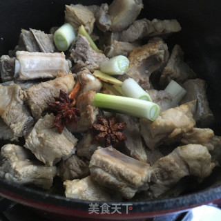 红酒醉排骨的做法步骤：6
