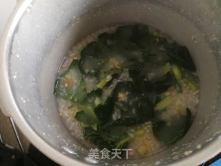 青菜皮蛋粥的做法步骤：5
