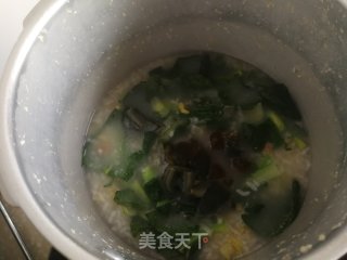 青菜皮蛋粥的做法步骤：6