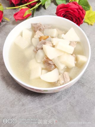 牛腩萝卜蝴蝶面的做法步骤：1