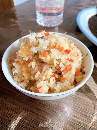 腊鸡腿香菇胡萝卜焖饭的做法步骤：7