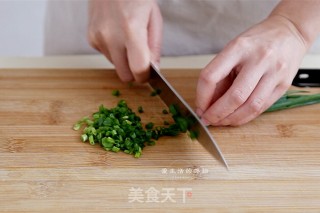 饺子皮版水煎包的做法步骤：3