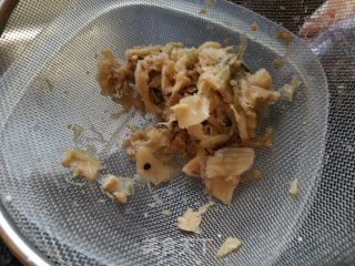 冬菜豉汁蒸罗非鱼的做法步骤：2