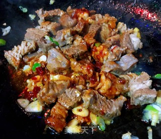 杏鲍菇炒牛肉的做法步骤：8