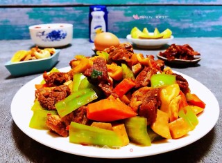 杏鲍菇炒牛肉的做法步骤：15