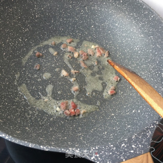 鲜贝韭菜热汤面的做法步骤：8