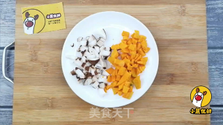 蛋卷鹅肝炒饭 酸甜鲜香，源自北欧，纯净生鲜【小鹿优鲜】的做法步骤：1