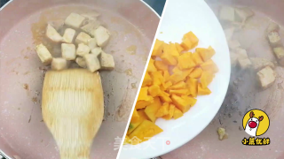 蛋卷鹅肝炒饭 酸甜鲜香，源自北欧，纯净生鲜【小鹿优鲜】的做法步骤：3