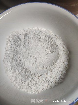 老酵馒头的做法步骤：1