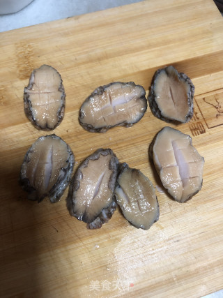 砂锅鲍鱼鸡煲的做法步骤：2