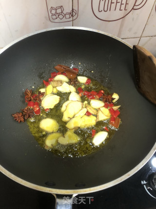 砂锅鲍鱼鸡煲的做法步骤：5