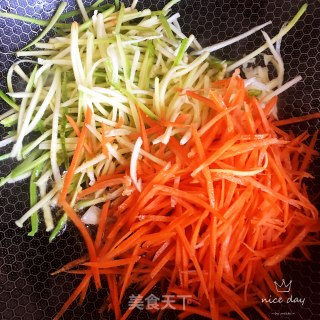 素炒米线的做法步骤：7